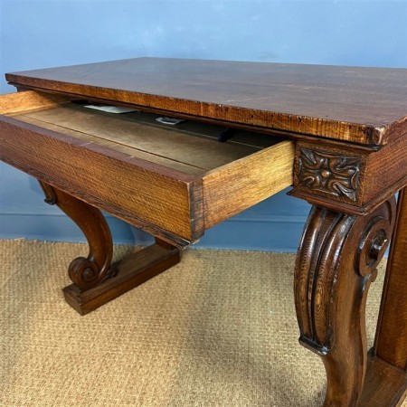 http://www.macintoshantiques.co.uk/web/images/stock4250-4300/smart_thumbs/ma4269 f_thumb_medium0_450.jpg